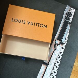 Louis Vuitton Bandeau